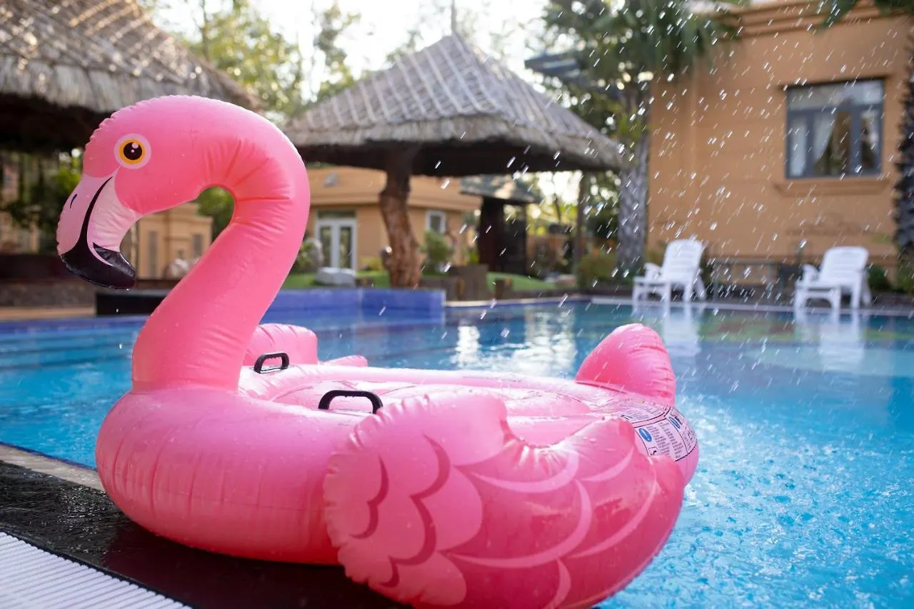 Golden Emerald Resort Ho Şi Min Otel